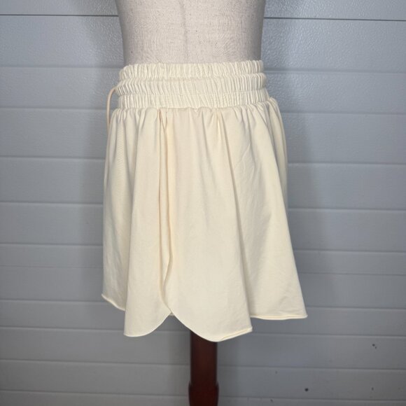 Love Tree White Athletic Flowy Shorts – Size Small - Picture 2 of 8